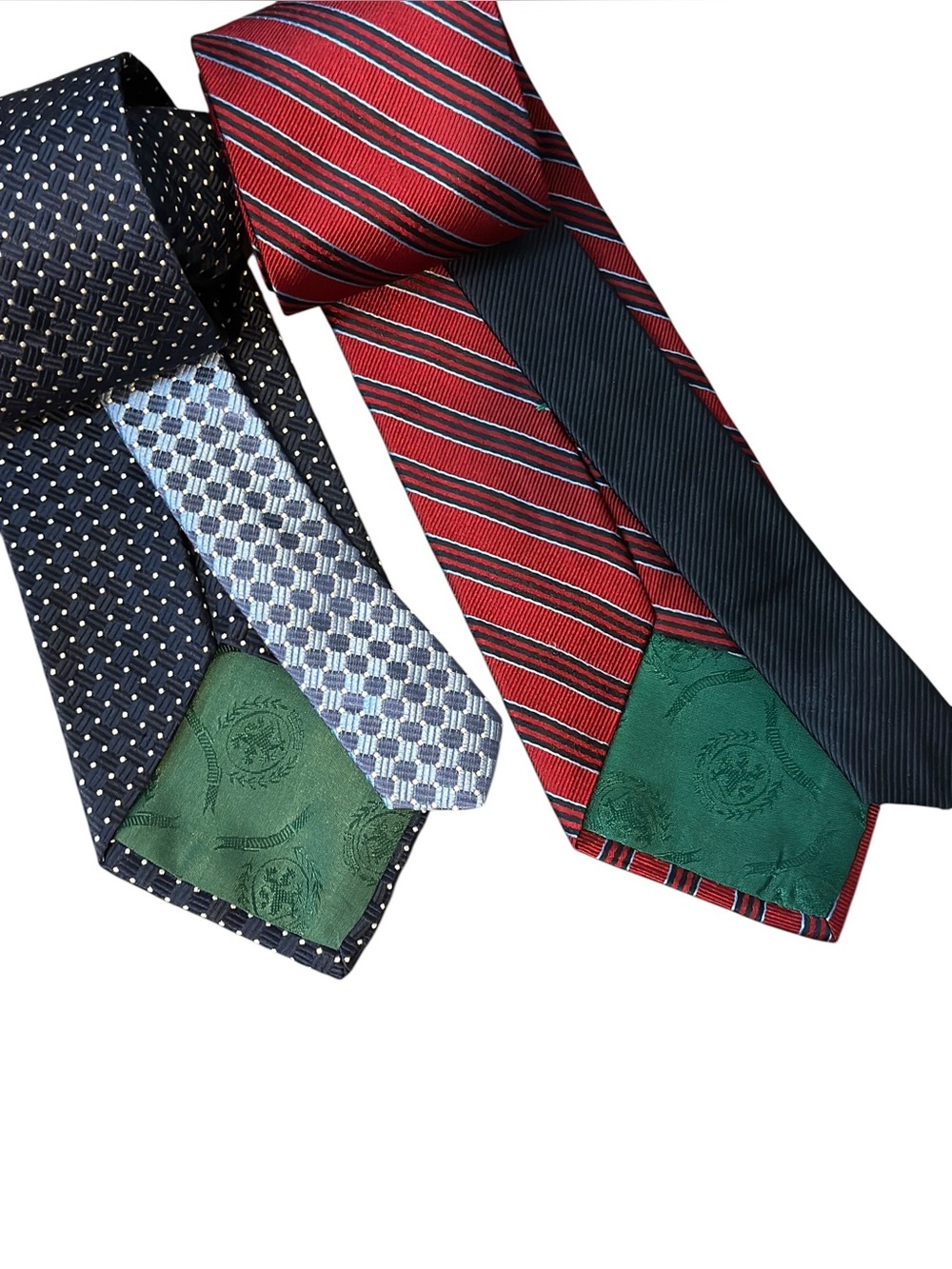 Tommy Hilfiger 2 Men’s Tie Lot Bundle 100% Silk Navy Blue Pin Dot & Red Stripe - Picture 3 of 3